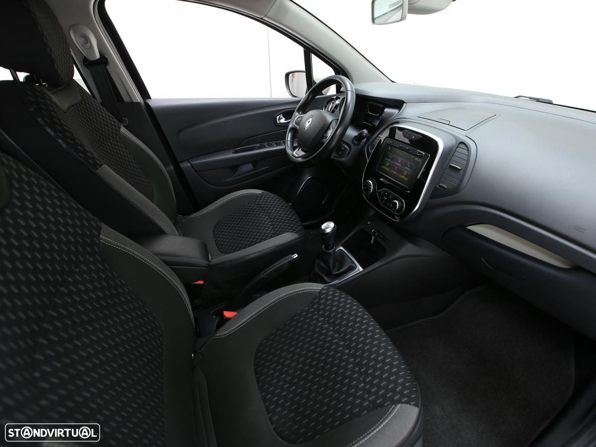 Renault Captur 1.5 dCi Exclusive - 11