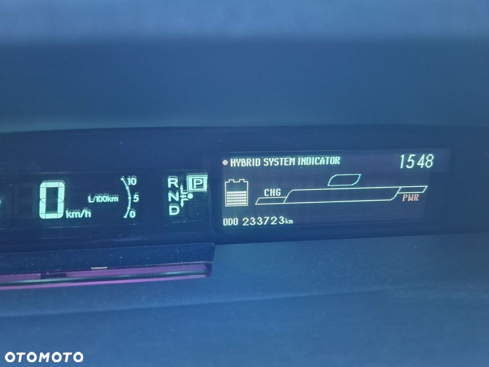 Toyota Prius 1.8 HSD Sol - 15
