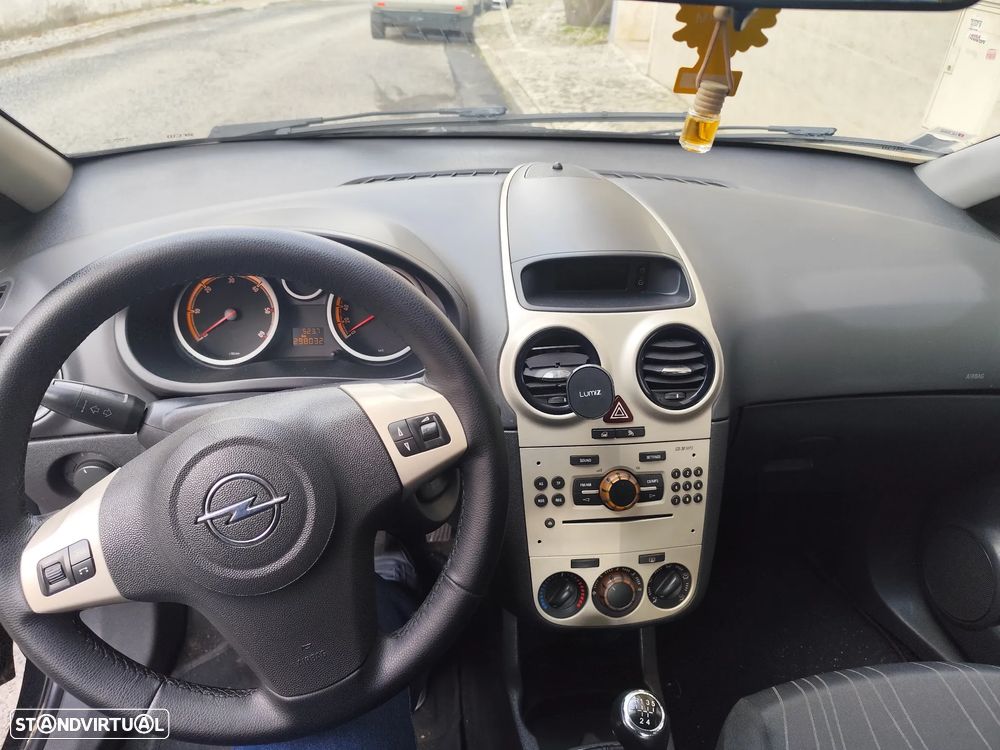 Opel Corsa 1.3 CDTI Enjoy - 11