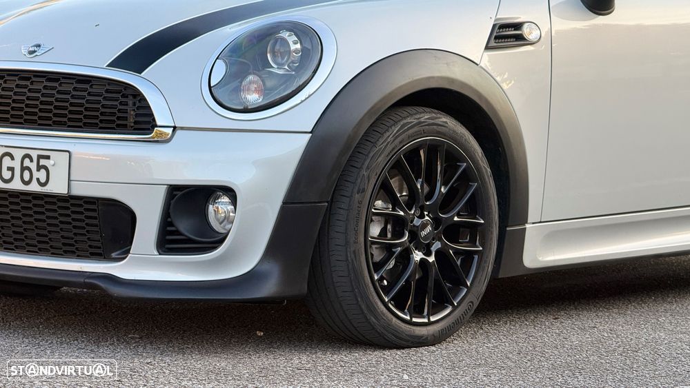 MINI Cabrio Cooper D - 12