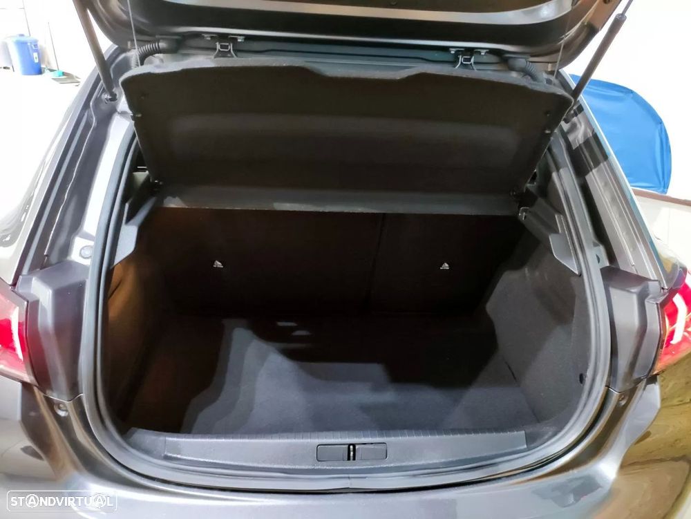 Peugeot 208 PureTech 100 Style - 22