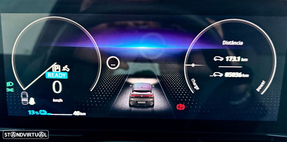 Renault Mégane E-Tech - 4