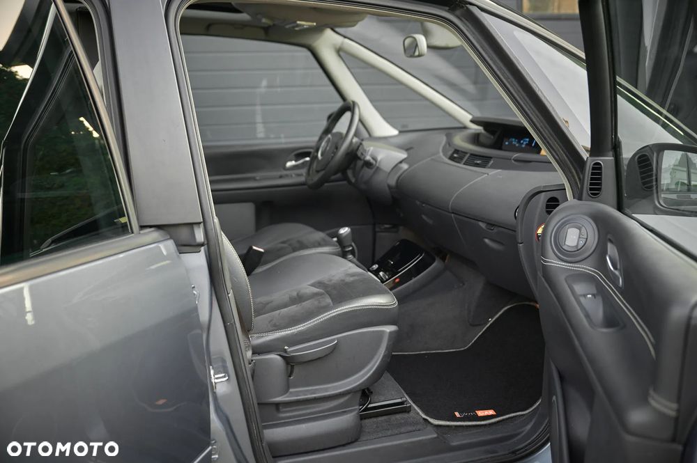 Renault Grand Espace 2.0 dCi FAP Initiale - 15