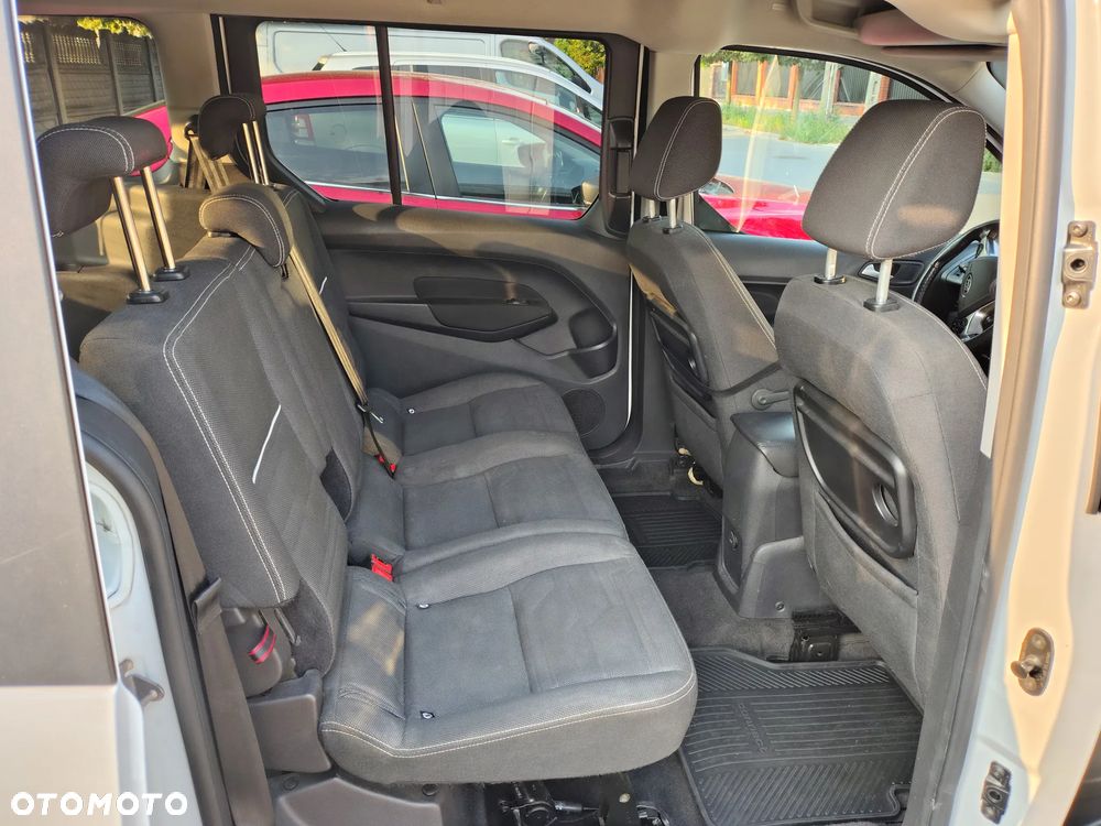 Ford Tourneo Connect 1.5 TDCi Titanium - 10