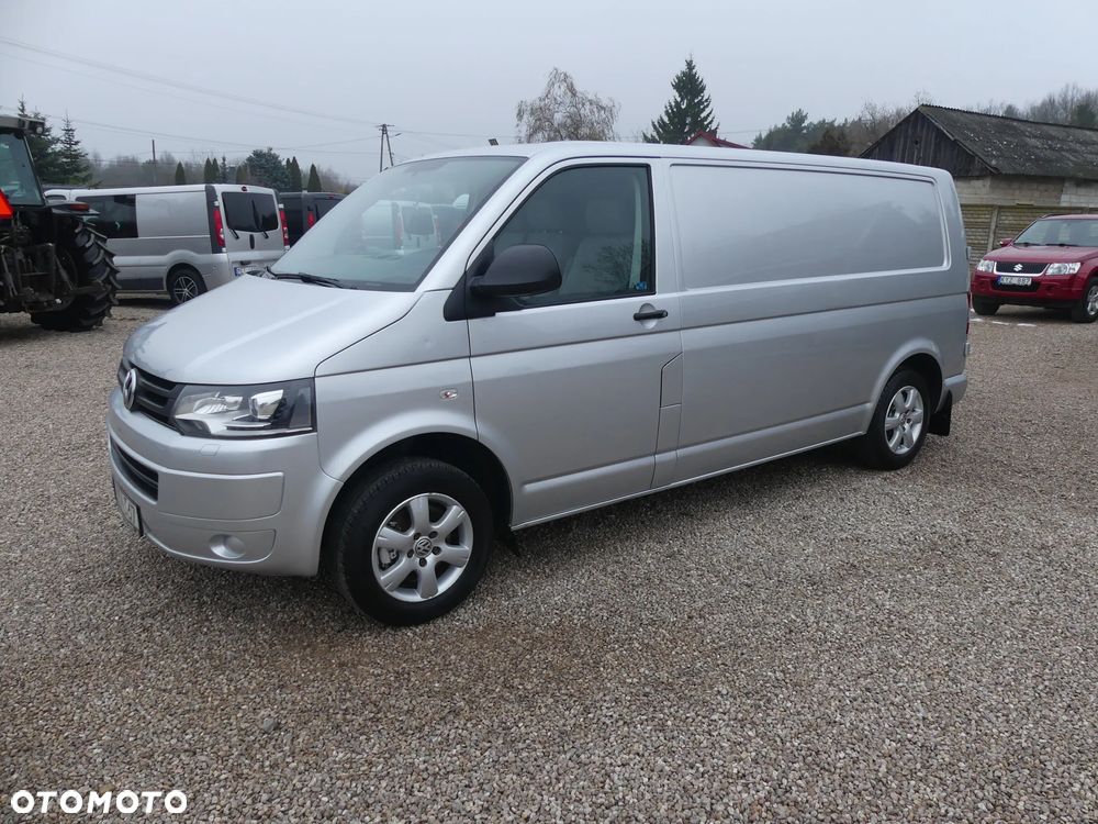 Volkswagen Transporter - 1
