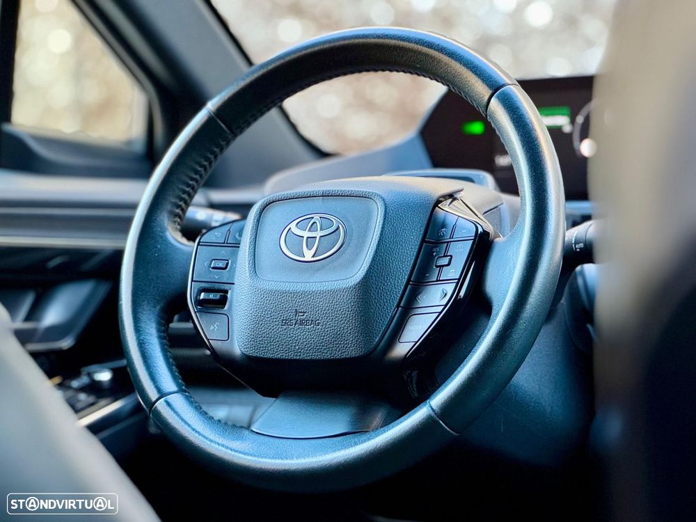 Toyota bZ4X 71,4 kWh Premium AWD - 35