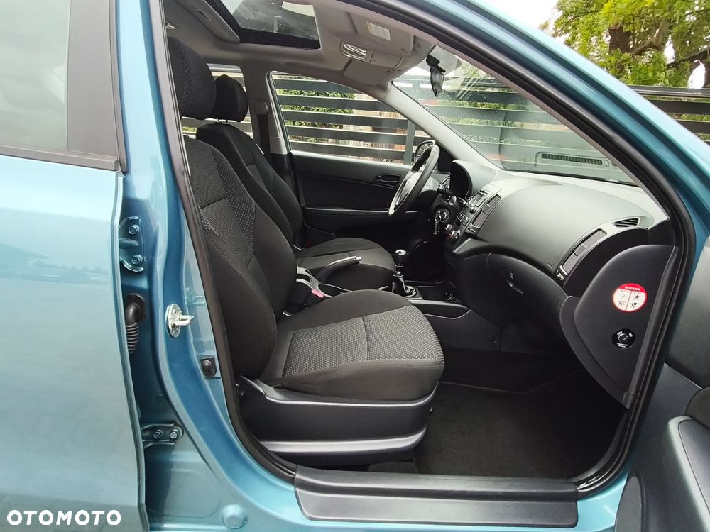 Hyundai i30 1.4 Edition Plus - 28