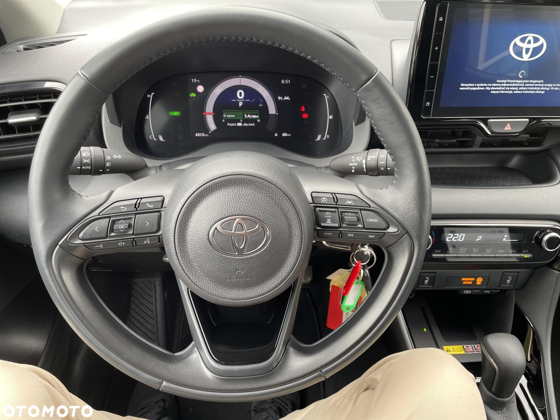 Toyota Yaris Hybrid 1.5 Style - 17
