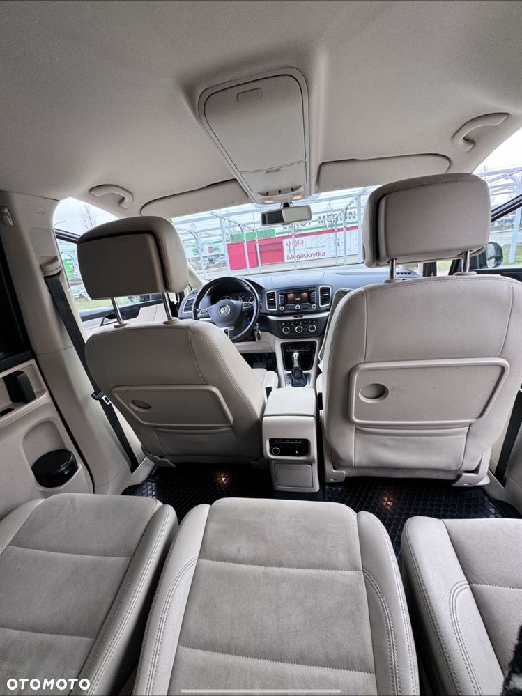 Volkswagen Sharan 2.0 TDI Highline DSG - 10