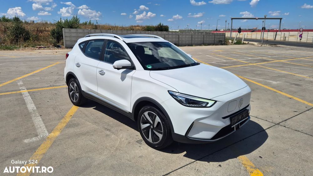 MG ZS EV Standard Luxury - 27