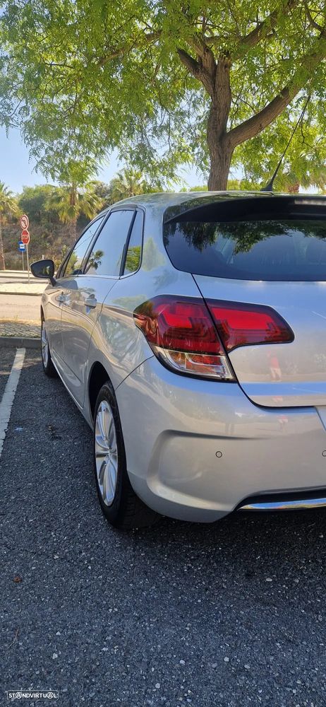 Citroën C4 PureTech 110 Selection - 4