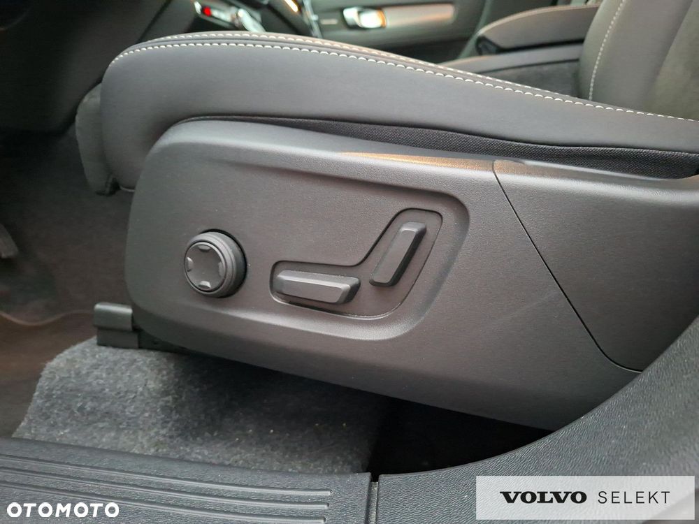 Volvo XC 40 - 21