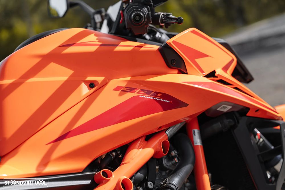 KTM Superduke R - 10