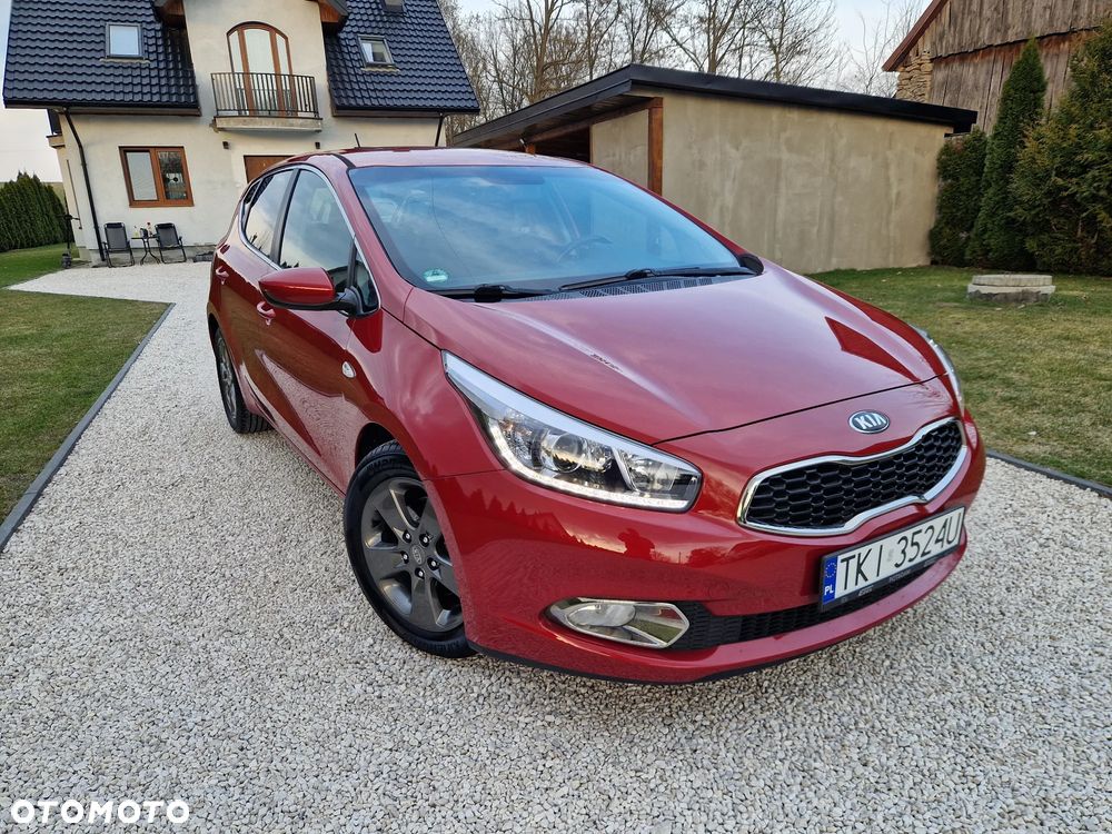 Kia Ceed 1.4 CVVT Fifa World Cup Edition - 23