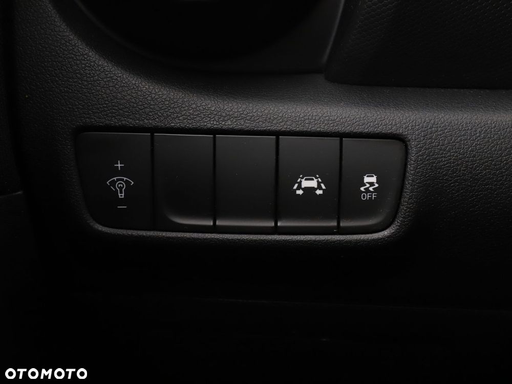 Hyundai Kona - 33