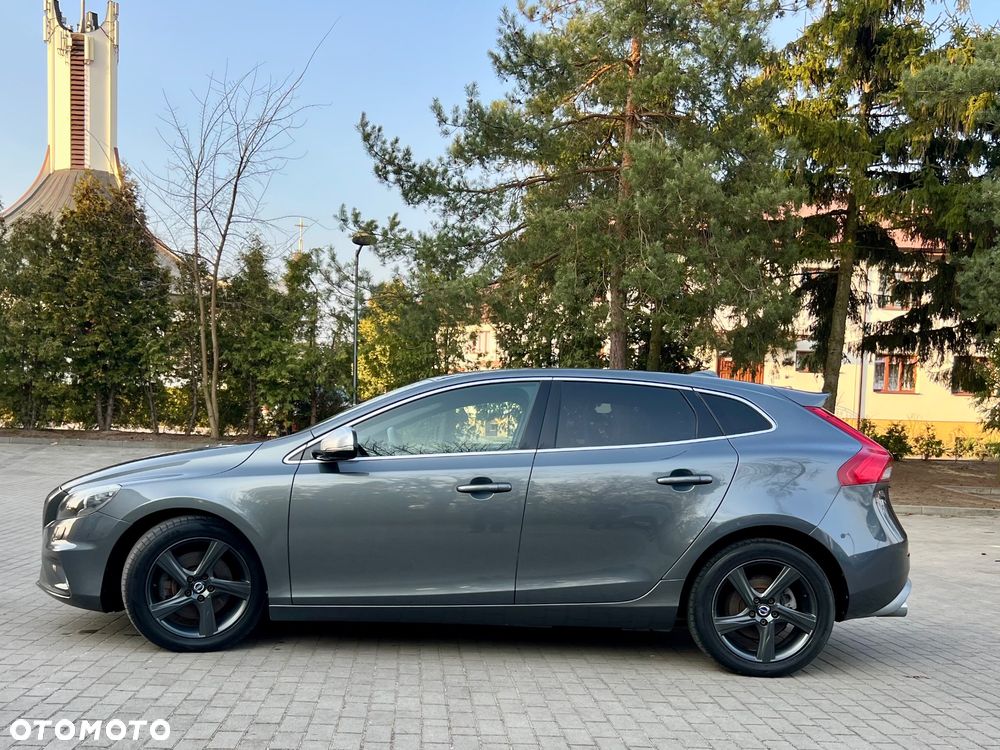 Volvo V40 D3 R Design - 3
