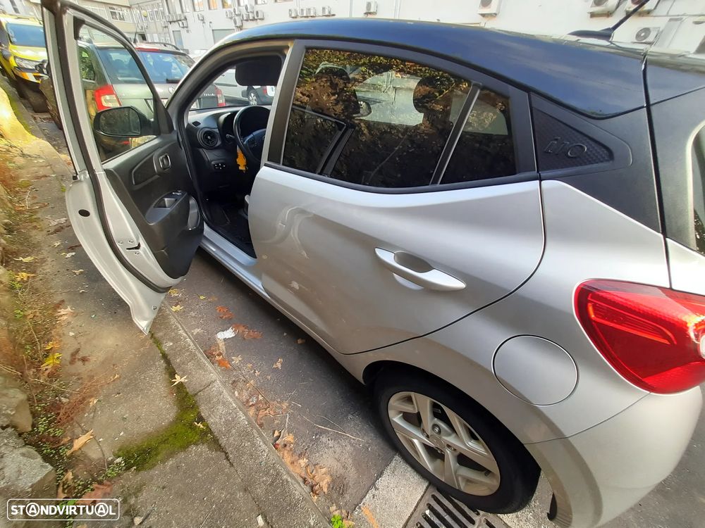 Hyundai i10 1.0 Comfort AMT - 10