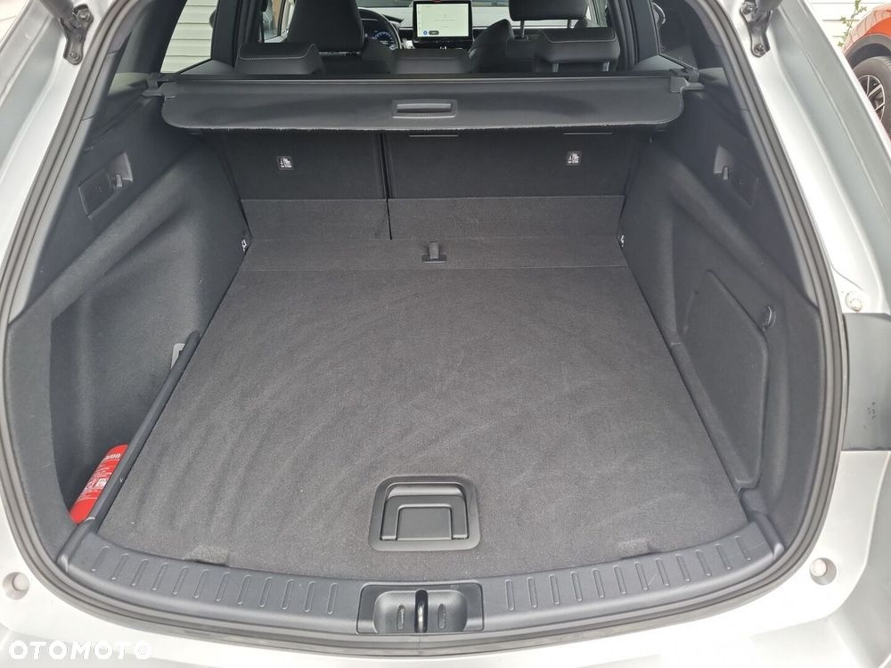 Toyota Corolla 2.0 Hybrid Style - 12