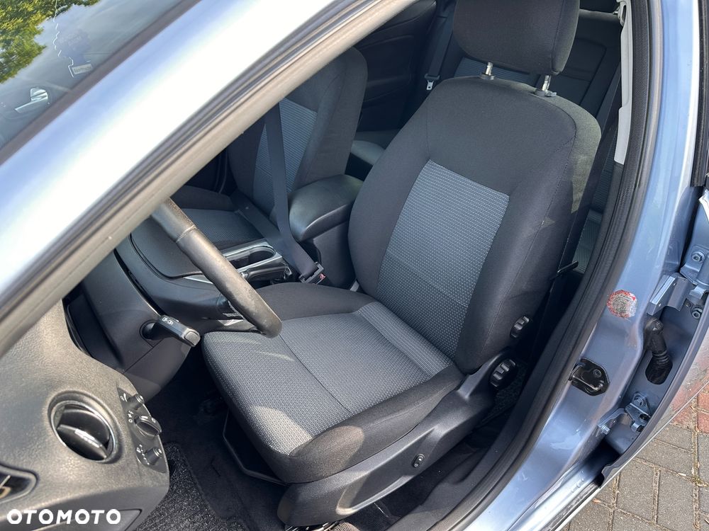 Ford Mondeo 1.6 Ambiente - 11