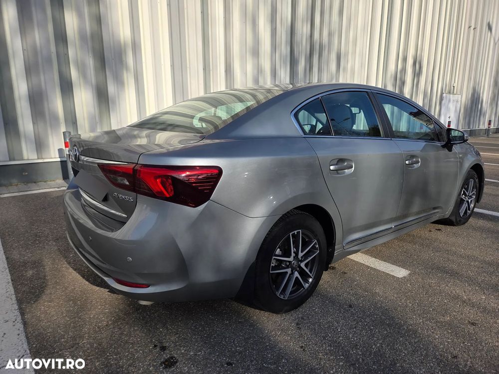 Toyota Avensis 1.8 Multidrive S Executive - 4