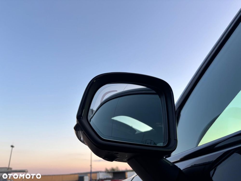Volvo XC 40 B4 Ultra Black Edition - 10
