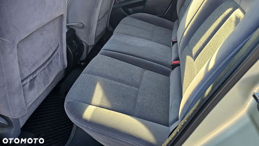 Peugeot 407 2.0 HDi Premium - 10