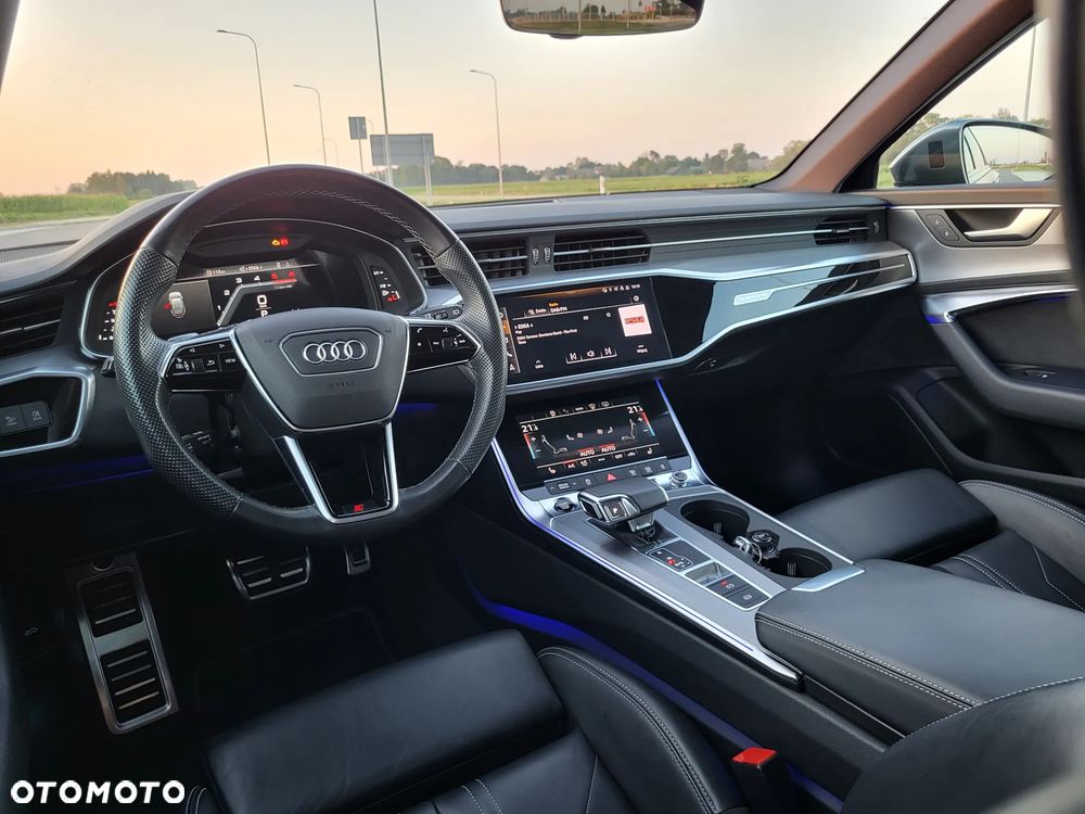 Audi A6 Avant 40 TDI quattro S tronic S line - 13