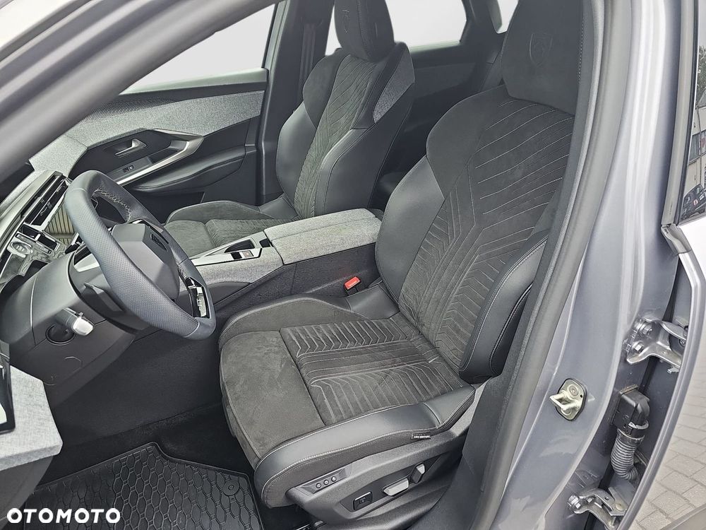 Peugeot 3008 1.2 PureTech mHEV GT S&S e-DCS6 - 12