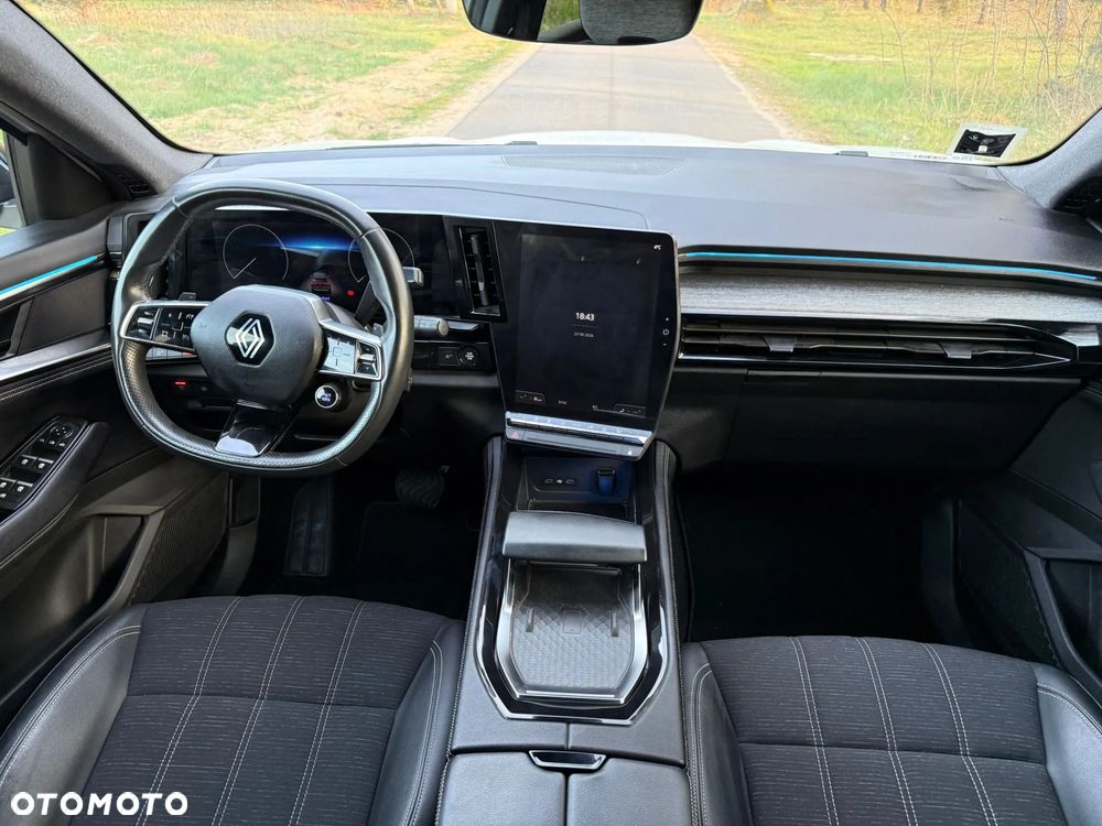 Renault Austral 1.3 TCe mHEV Iconic - 20