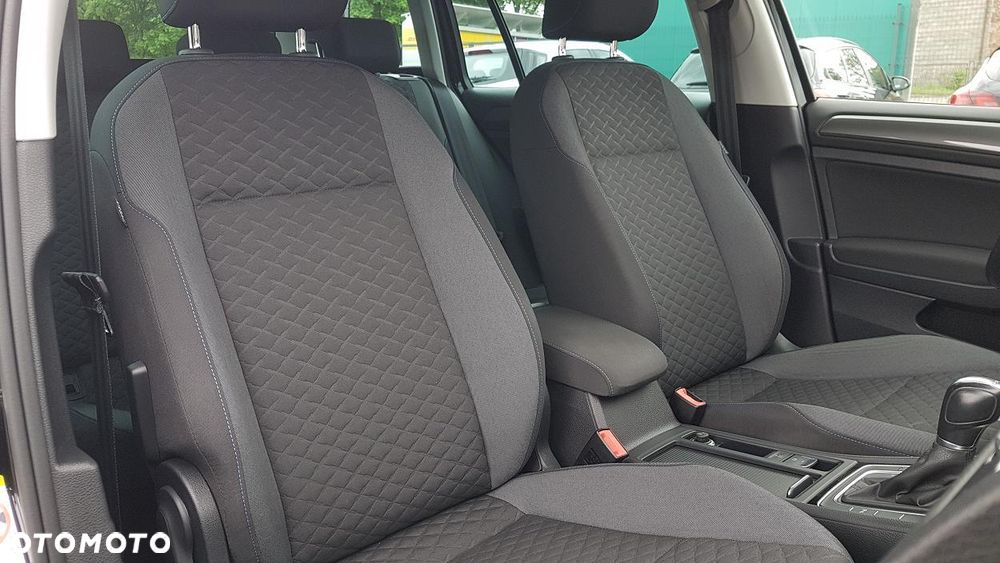 Volkswagen Golf 1.6 TDI SCR DSG Join - 25
