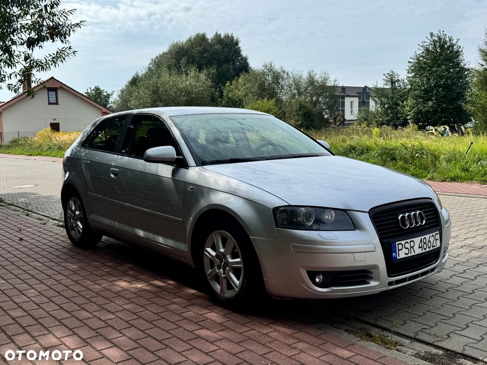 Audi A3 3-drzwiowe 2.0 TDI Attraction S tronic - 4