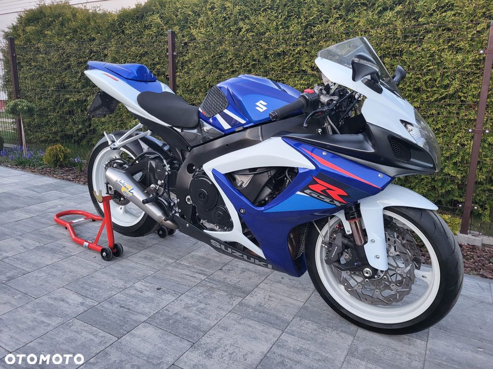 Suzuki GSX-R - 7