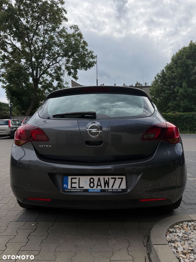 Opel Astra 1.6 Cosmo - 2