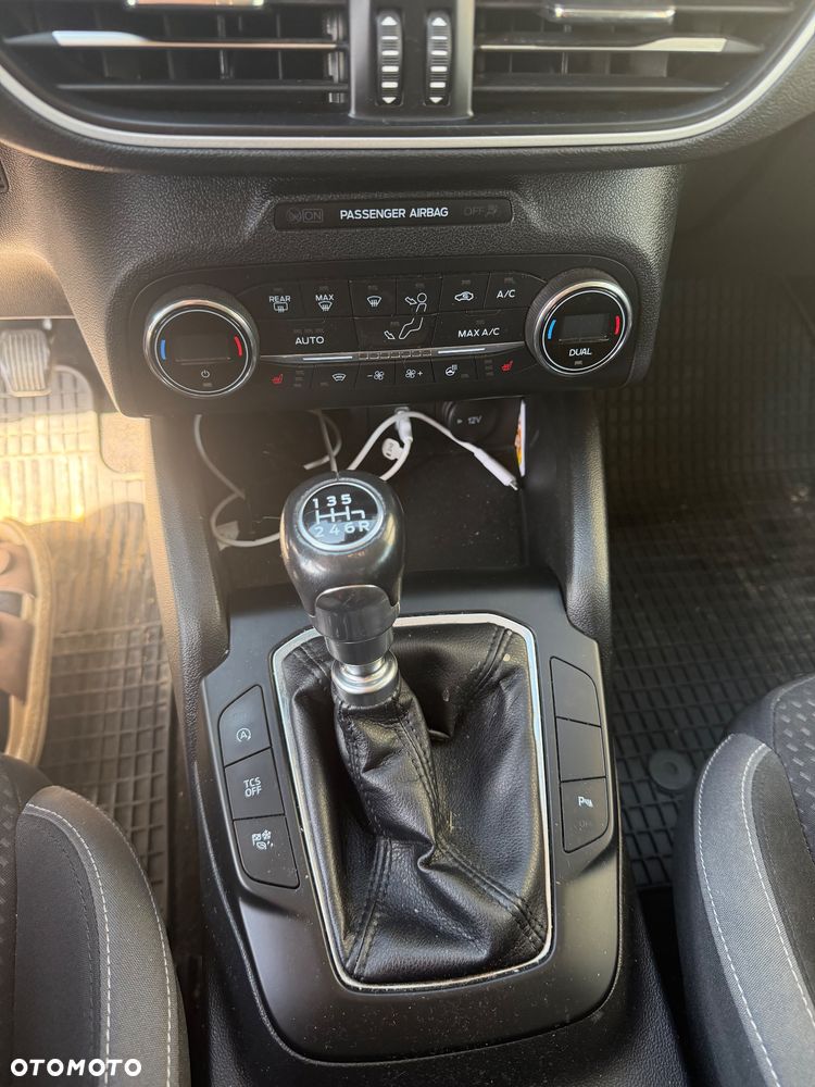 Ford Focus 1.0 EcoBoost Active - 7