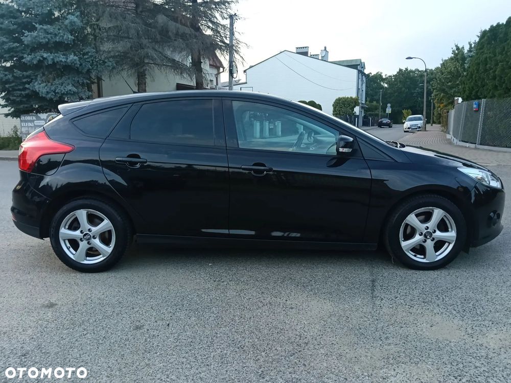 Ford Focus 1.0 EcoBoost STart-Stopp-System TITANIUM - 11