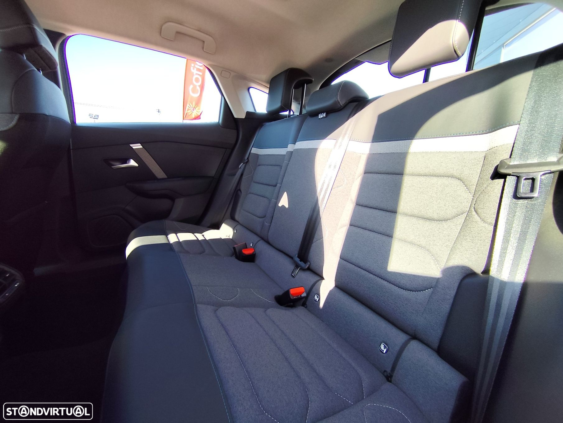Citroën C4 1.5 BlueHDi Feel Pack EAT8 - 29