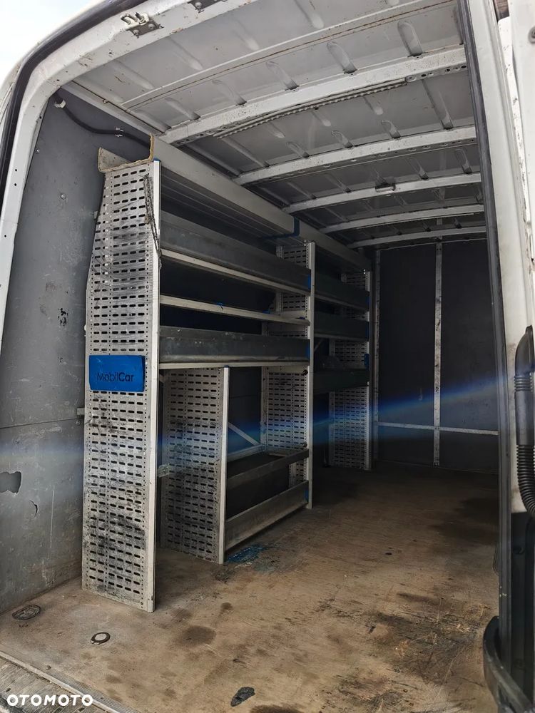 Mercedes-Benz Sprinter - 22