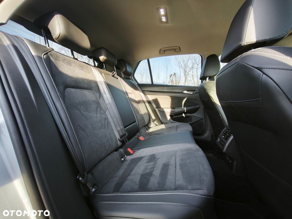 Volkswagen Golf 1.5 TSI Life - 9