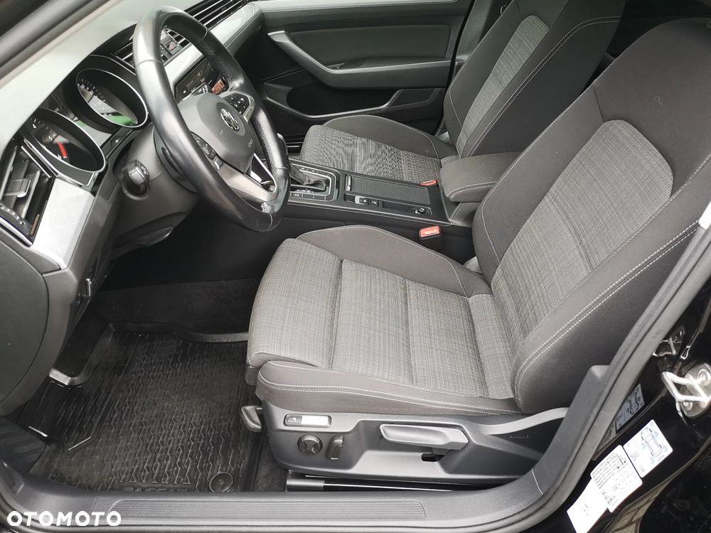 Volkswagen Passat 2.0 TDI Business DSG - 23