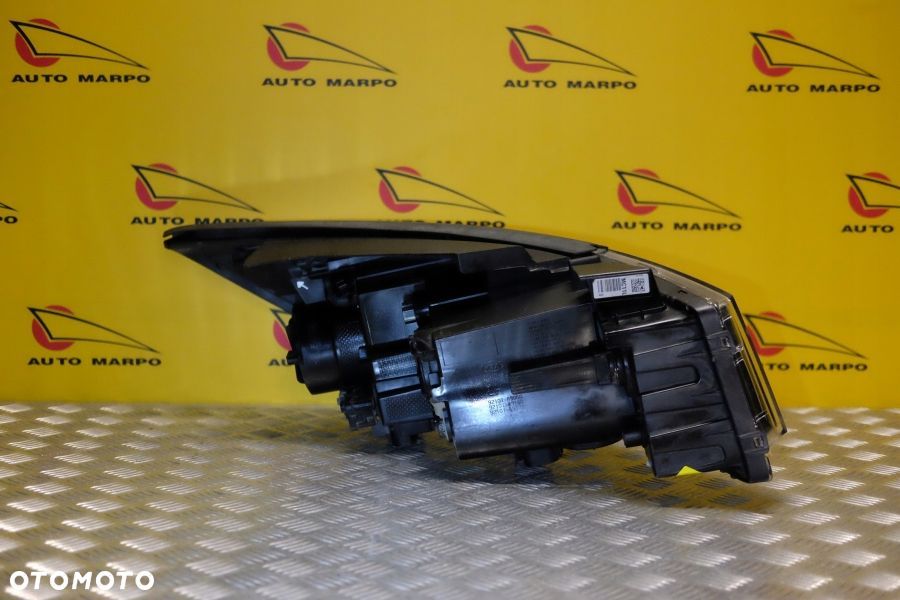 KIA CARNIVAL SEDONA 15- REFLEKTOR LAMPA PRZÓD EU - 4