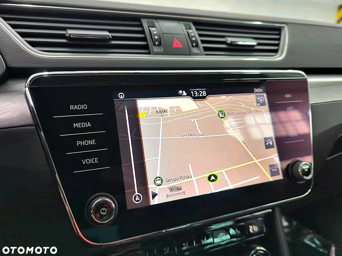 Skoda Superb 2.0 TSI DSG Style - 8