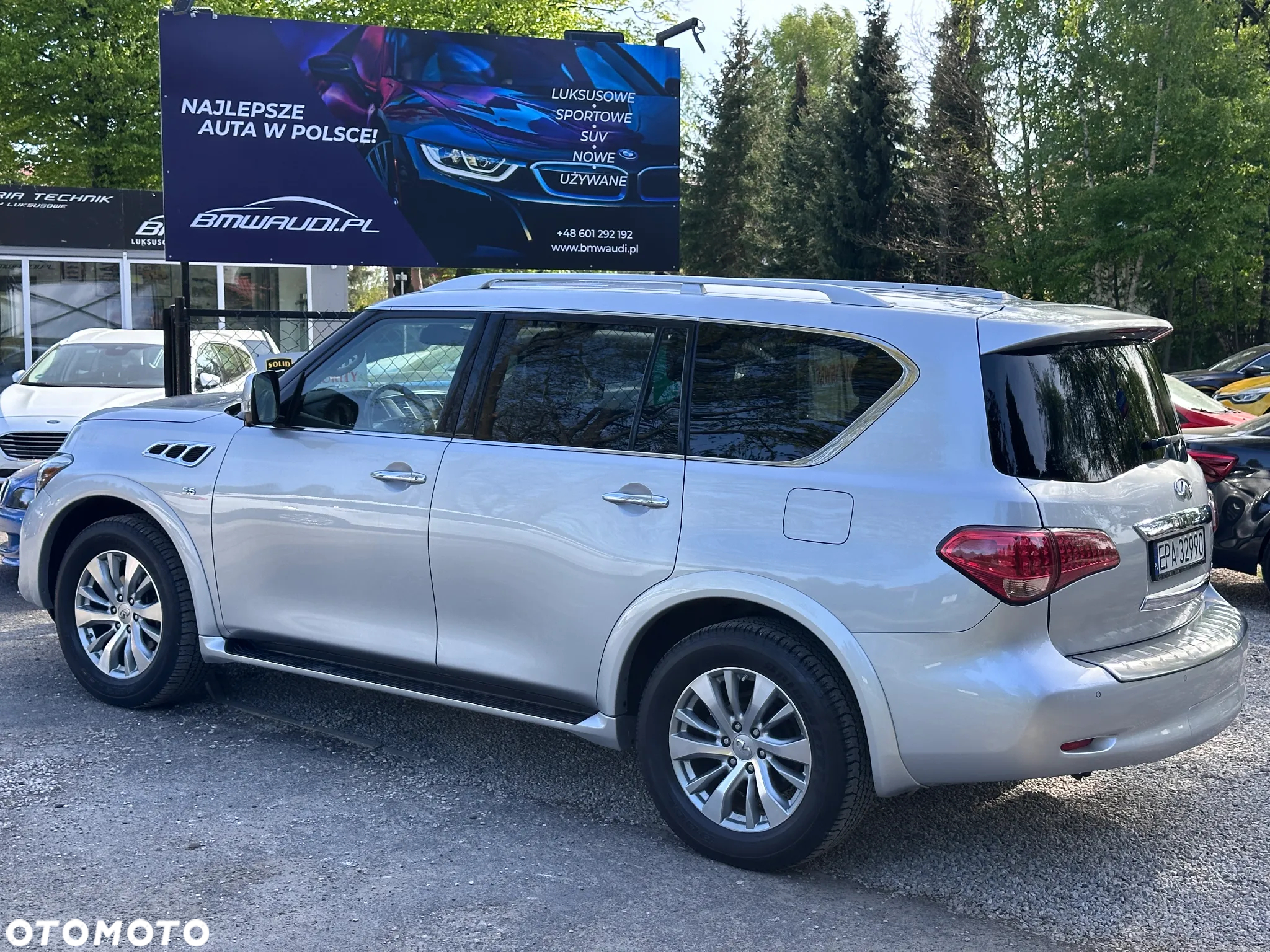 Infiniti QX80 - 4