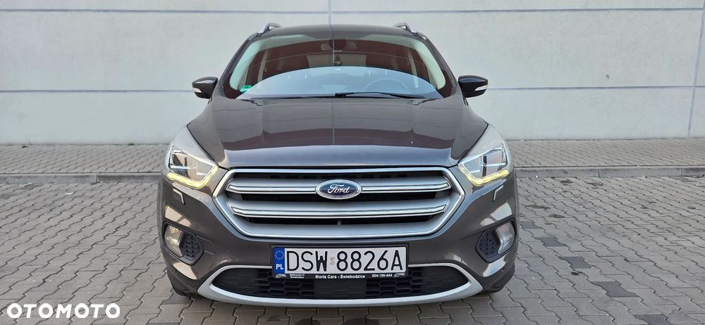 Ford Kuga 1.5 EcoBoost 2x4 Titanium - 3