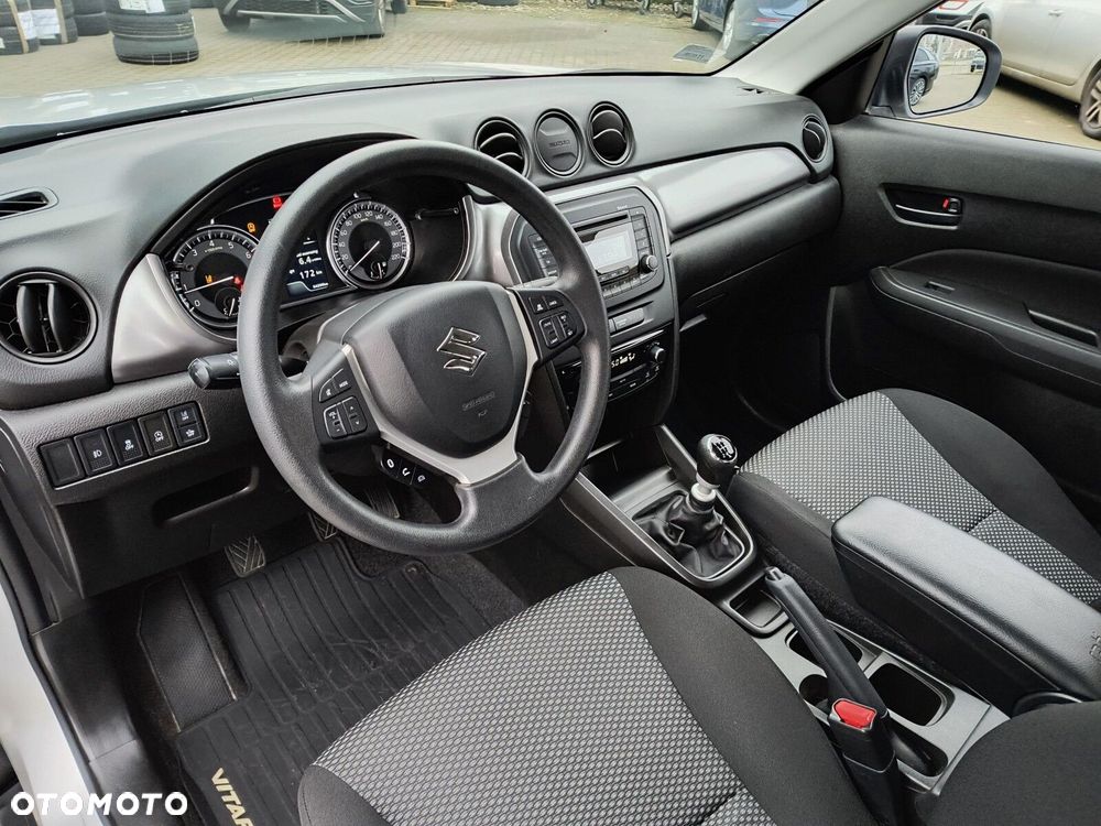 Suzuki Vitara - 12