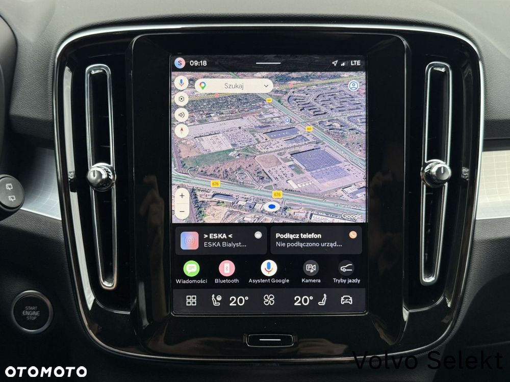 Volvo XC 40 B3 Plus Dark - 21