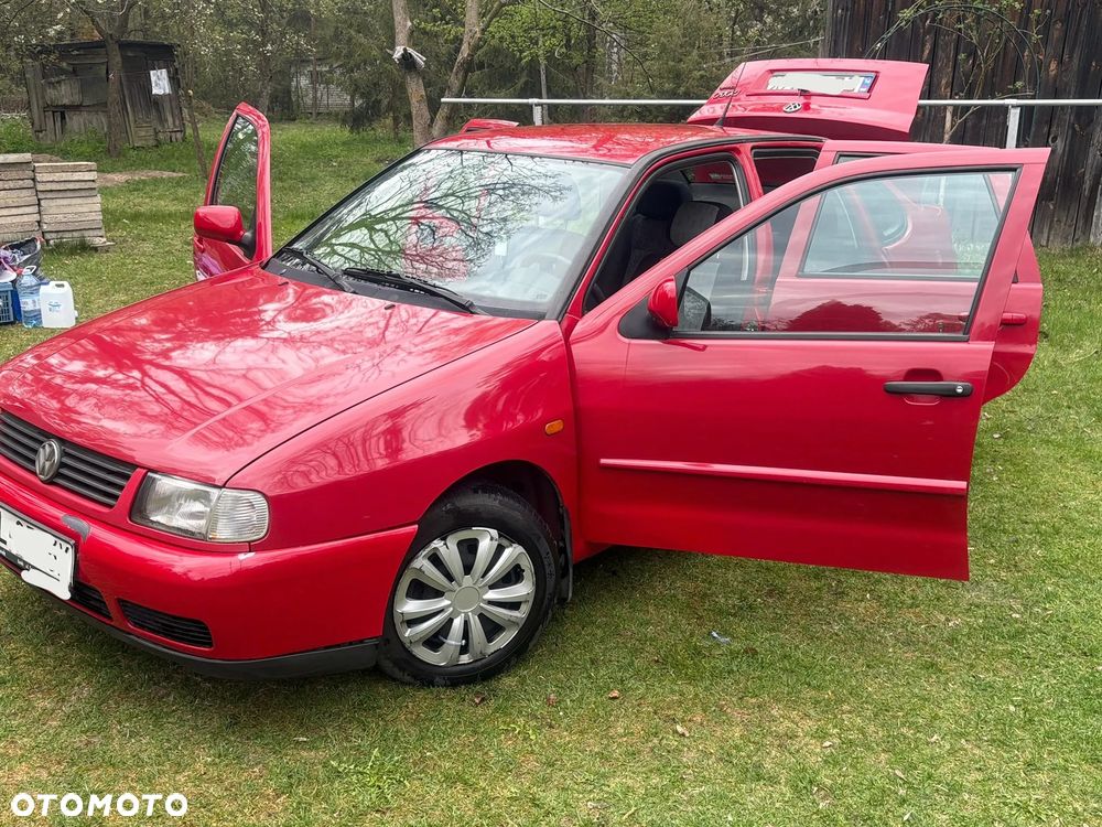 Volkswagen Polo - 18