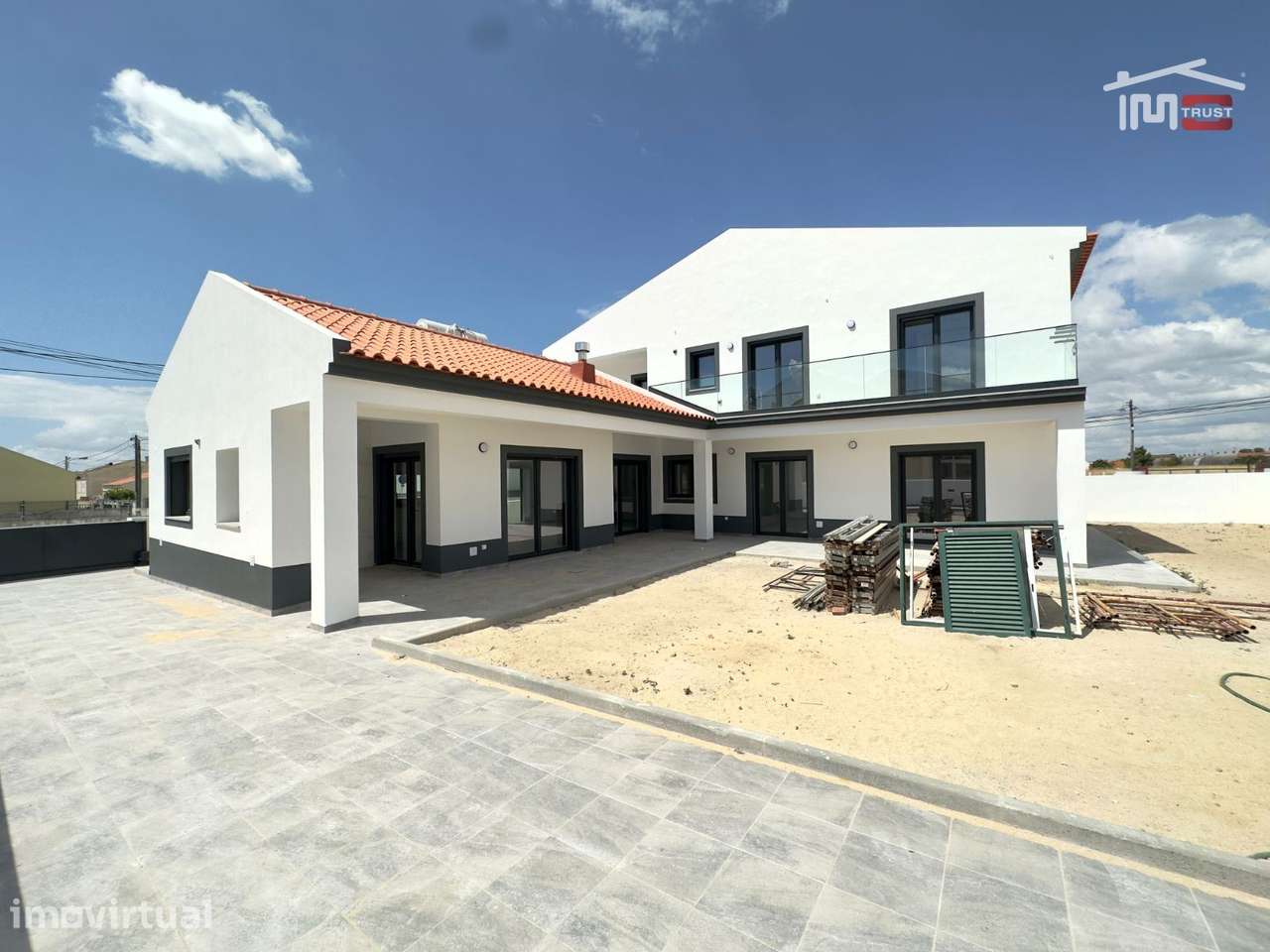 Incrível Moradia T4+1 - Com 612M2 de Terreno - Grande imagem: 3/40