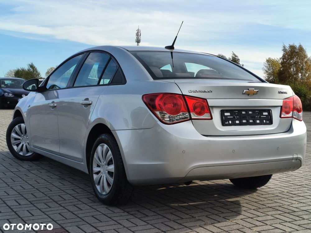 Chevrolet Cruze 2012 photo 3