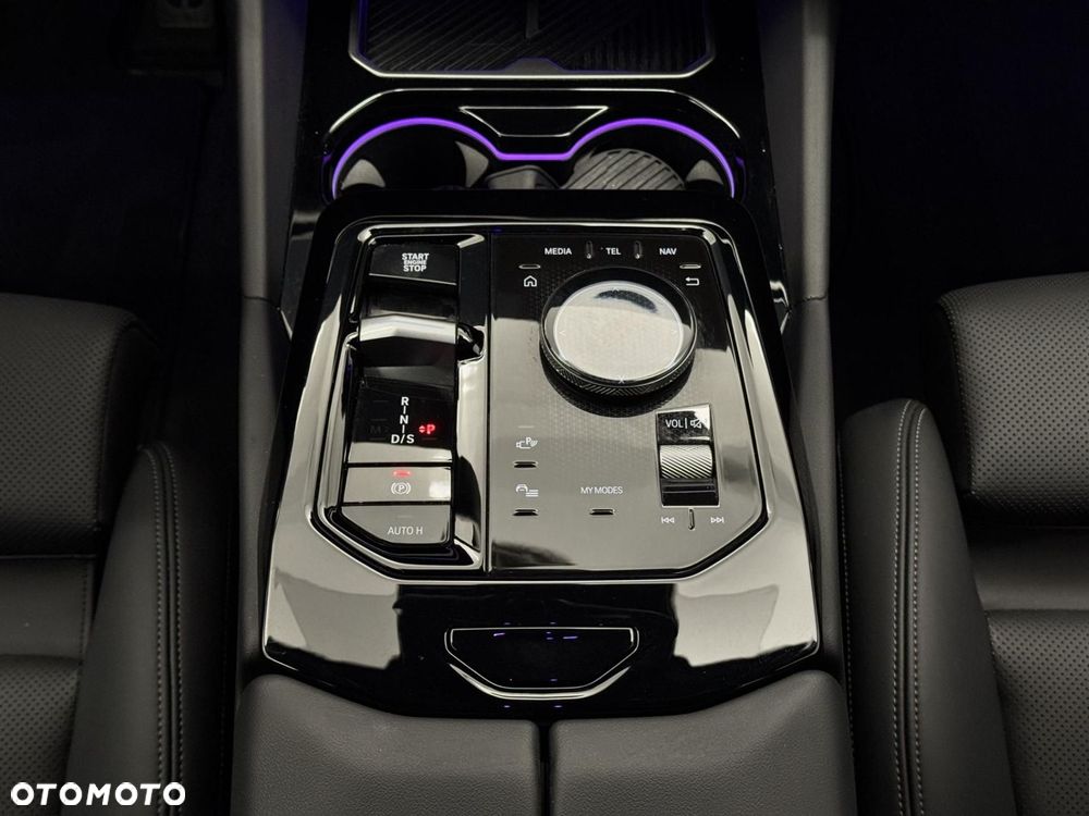 BMW Seria 5 - 32