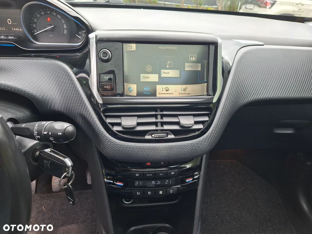 Peugeot 2008 - 14